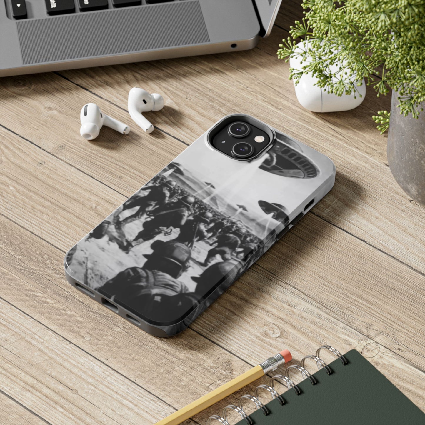 RetroWar UFO Encounter Tough Phone Case