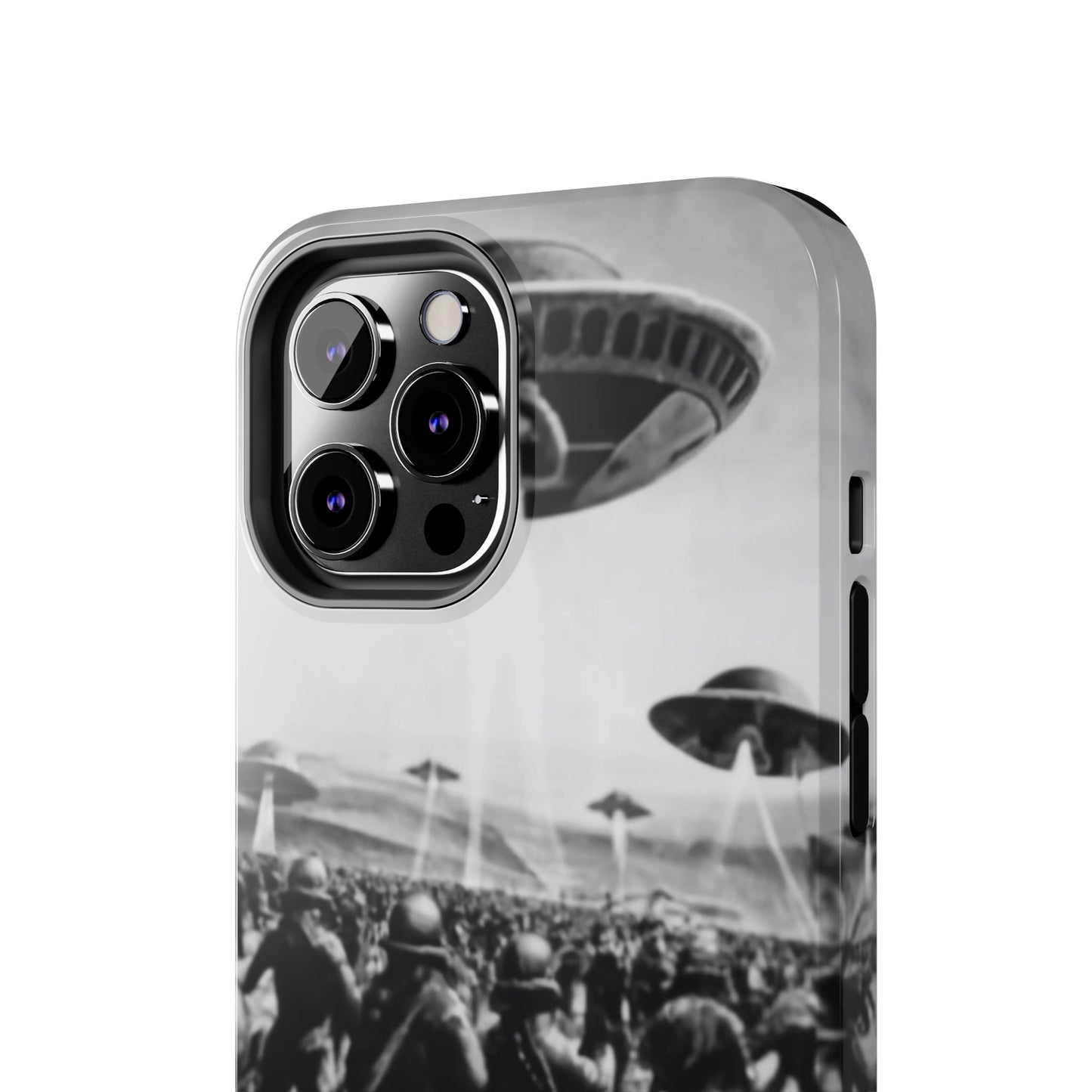 RetroWar UFO Encounter Tough Phone Case