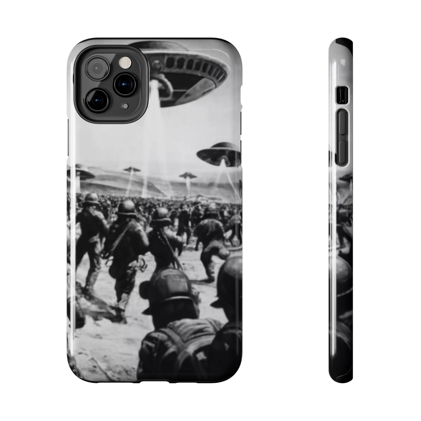 RetroWar UFO Encounter Tough Phone Case